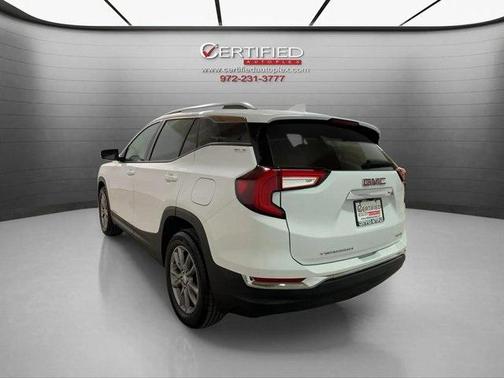 2024 GMC Terrain SLT