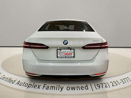 White Metallic 2025 BMW 530 530i