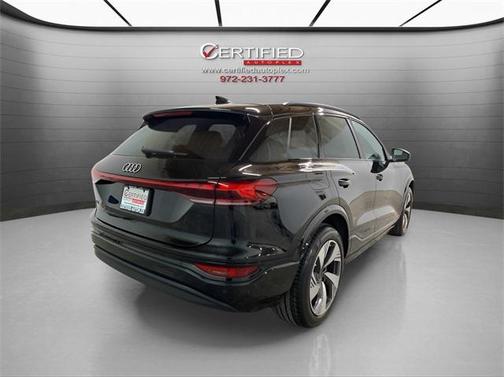 2025 Audi Q6 e-tron Premium Plus quattro