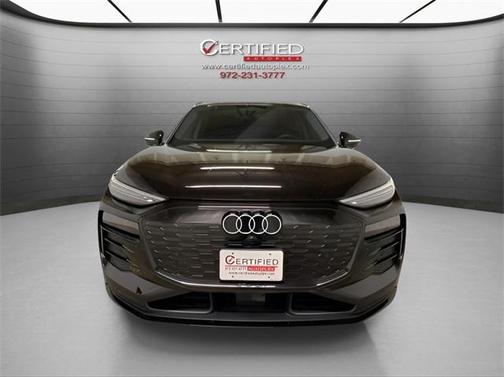 2025 Audi Q6 e-tron Premium Plus quattro