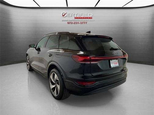 2025 Audi Q6 e-tron Premium Plus quattro