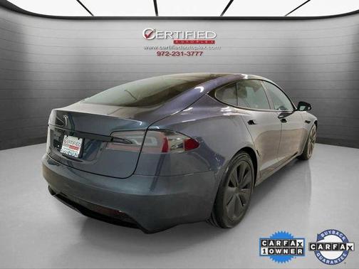 2022 Tesla Model S Base