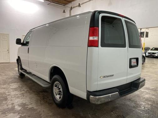 2024 Chevrolet Express 2500 RWD 2500 Regular Wheelbase WT