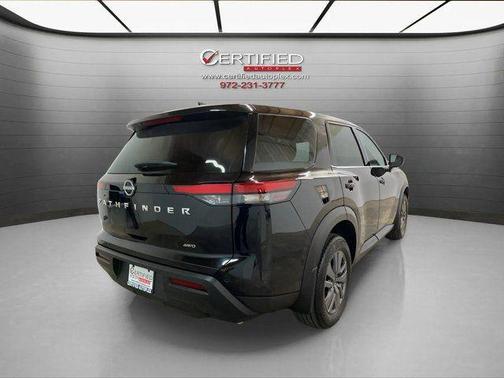 2024 Nissan Pathfinder S 4WD