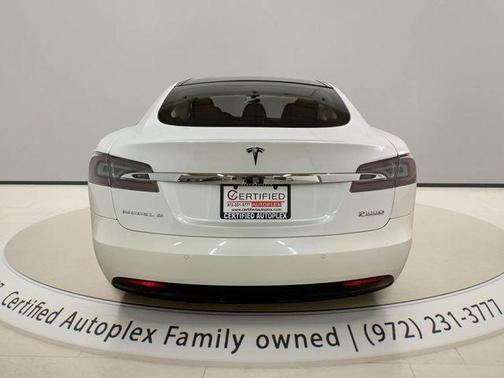 Pearl White 2017 Tesla Model S P100D