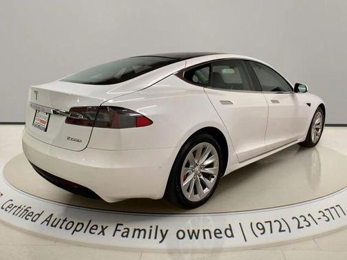 Pearl White 2017 Tesla Model S P100D