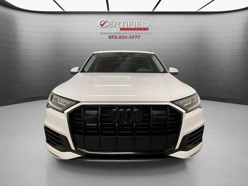 2022 Audi Q7 45 Premium Plus