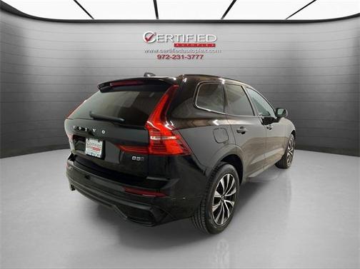 2025 Volvo XC60 B5 Plus