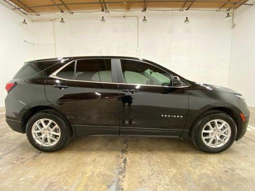 Mosaic Black Metallic 2022 Chevrolet Equinox 1LT