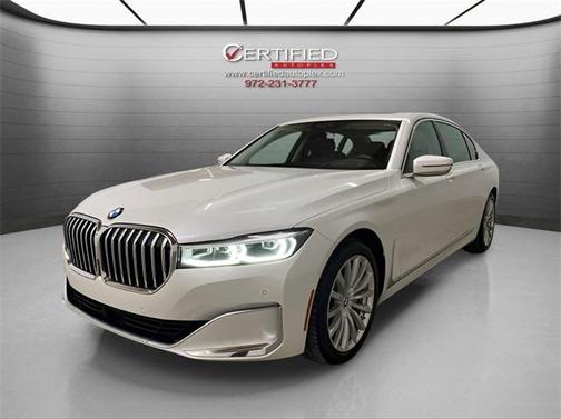 2022 BMW 740 i