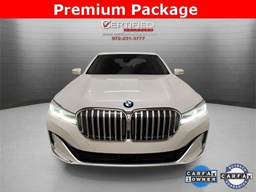 2022 BMW 740 i