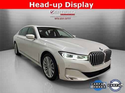 2022 BMW 740 i