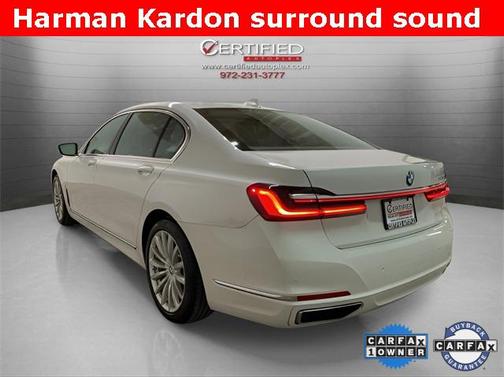 2022 BMW 740 i