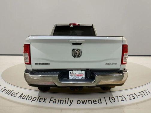 Bright White Clearcoat 2022 RAM 2500 Big Horn Crew Cab 4x4 6'4' Box