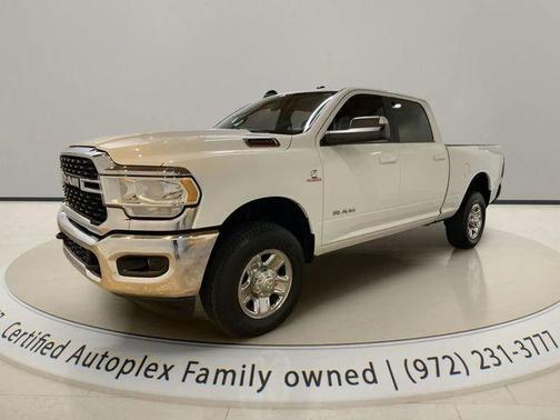 Bright White Clearcoat 2022 RAM 2500 Big Horn Crew Cab 4x4 6'4' Box