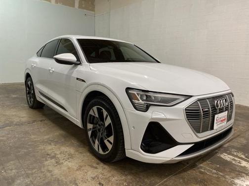 2022 Audi e-tron Sportback S line Premium Plus