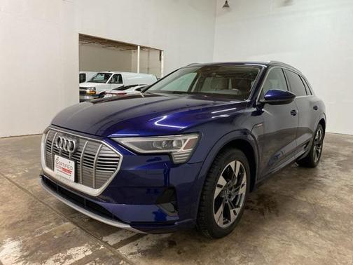 2021 Audi e-tron Premium