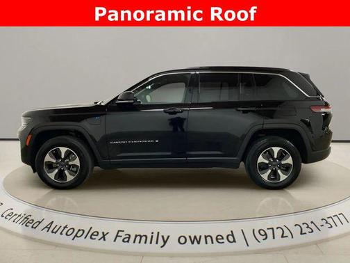Diamond Black Crystal Pearlcoat 2024 Jeep Grand Cherokee 4xe Base