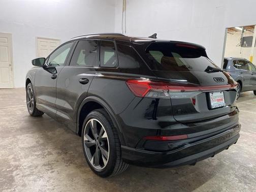 2024 Audi Q4 e-tron Premium 50 quattro