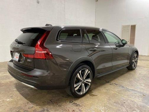 Gray Metallic 2025 Volvo V60 Cross Country Plus, B5 AWD Gas (mild hybrid)
