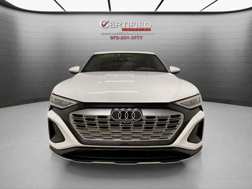 2024 Audi Q8 e-tron Premium
