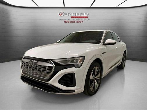 2024 Audi Q8 e-tron Premium