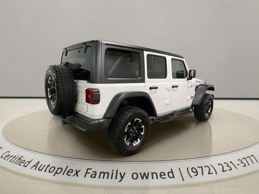 Bright White Clearcoat 2025 Jeep Wrangler 4xe Rubicon