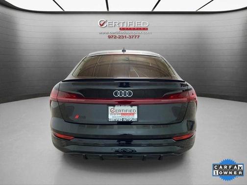 2024 Audi Q8 e-tron Premium Plus