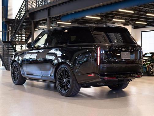 2023 Land Rover Range Rover Autobiography