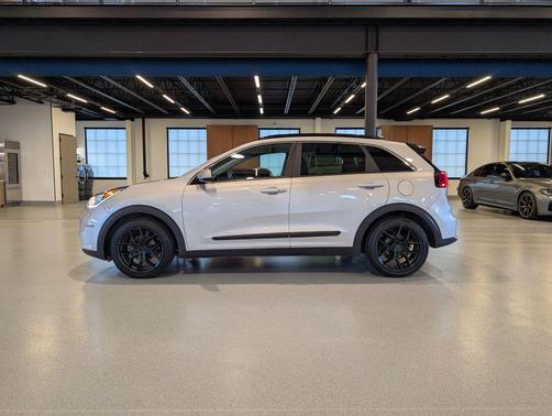 2019 Kia Niro s Touring