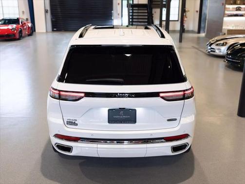 2022 Jeep Grand Cherokee Overland