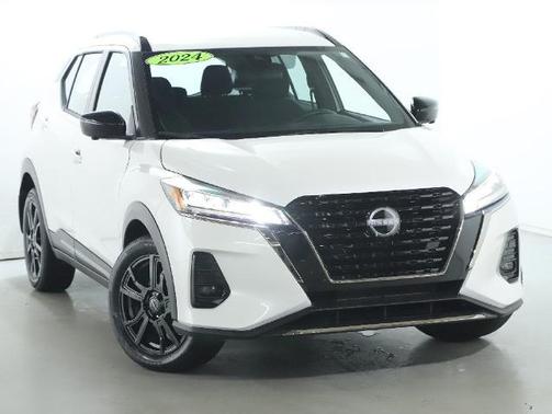 2024 Nissan Kicks SR