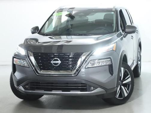 2022 Nissan Rogue SL