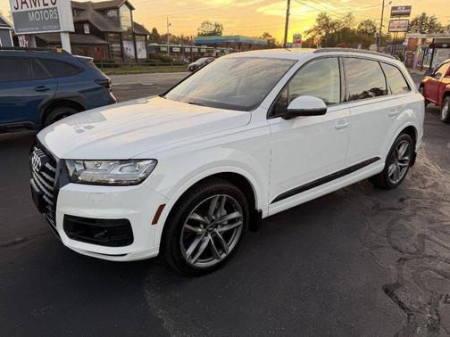 Carrara White 2018 Audi Q7 3.0T Prestige