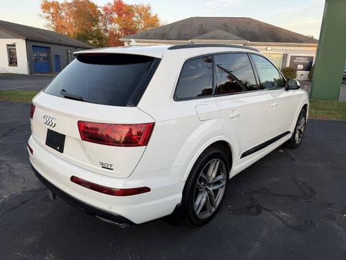 Carrara White 2018 Audi Q7 3.0T Prestige