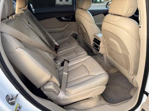 Carrara White 2018 Audi Q7 3.0T Prestige