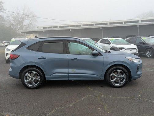 2024 Ford Escape ST-Line Select