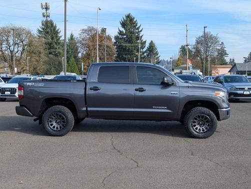 2017 Toyota Tundra Limited