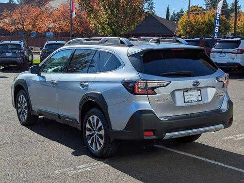 2025 Subaru Outback Touring XT