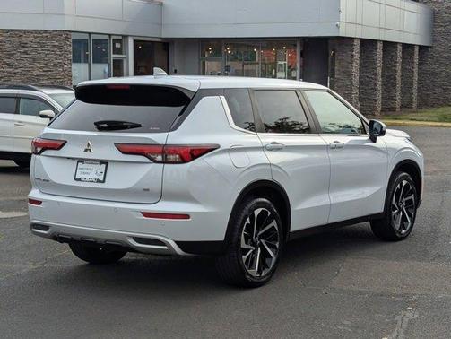 2024 Mitsubishi Outlander SE Black Edition