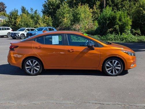 2021 Nissan Versa 1.6 SR
