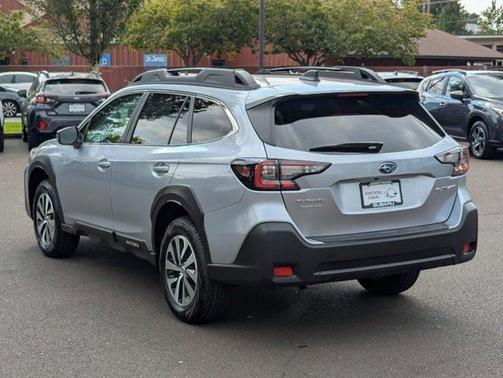 Ice Silver Metallic 2025 Subaru Outback Premium