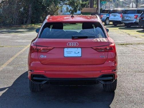 2025 Audi Q3 45 S line Premium