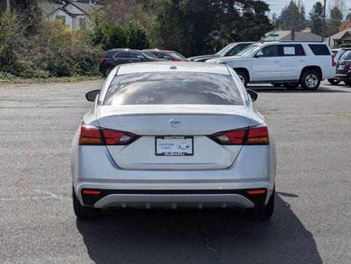 Brilliant Silver Metallic 2019 Nissan Altima 2.5 S