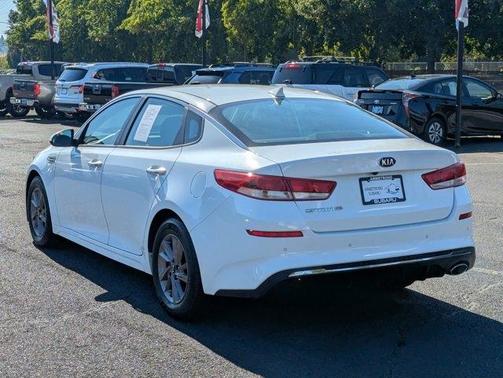 2020 Kia Optima LX
