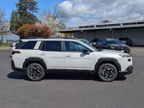 Crystal White Pearl 2026 Subaru Outback Touring