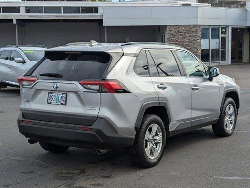 2019 Toyota RAV4 Hybrid LE