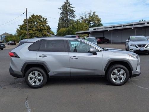 2019 Toyota RAV4 Hybrid LE