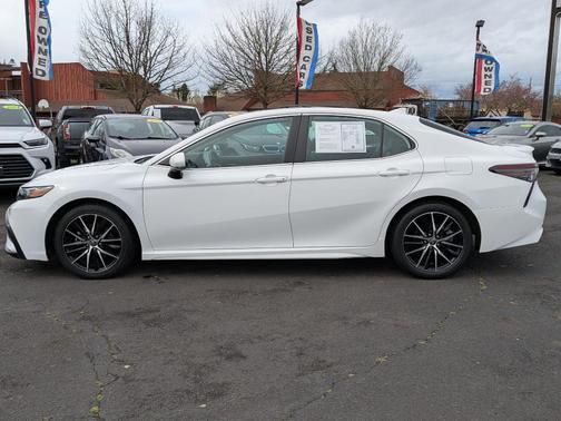 2021 Toyota Camry SE