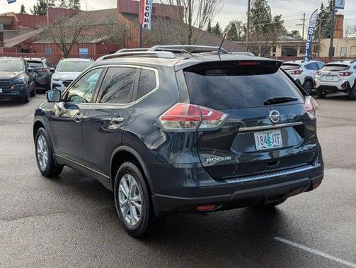 2016 Nissan Rogue SV
